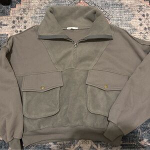 Oversized Pullover with pockets